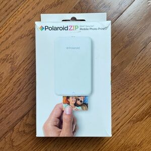 Polaroid Zip Zink mobile photo printer